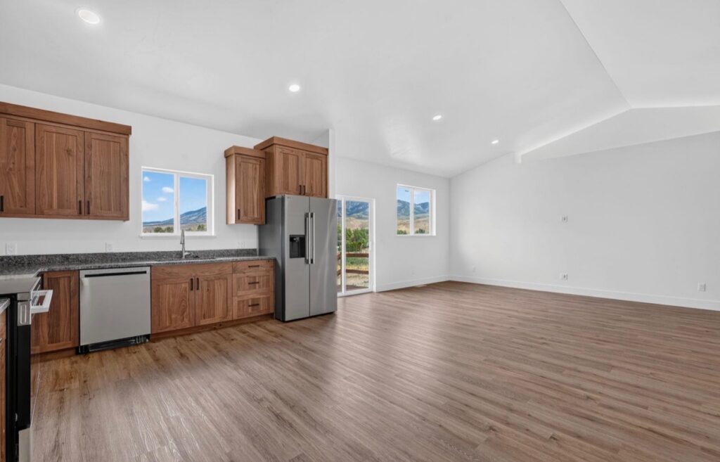 Residential Interior Kitchen Lighting & Electrical